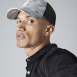 Camo snapback trucker