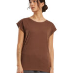 Women's extended shoulder tee