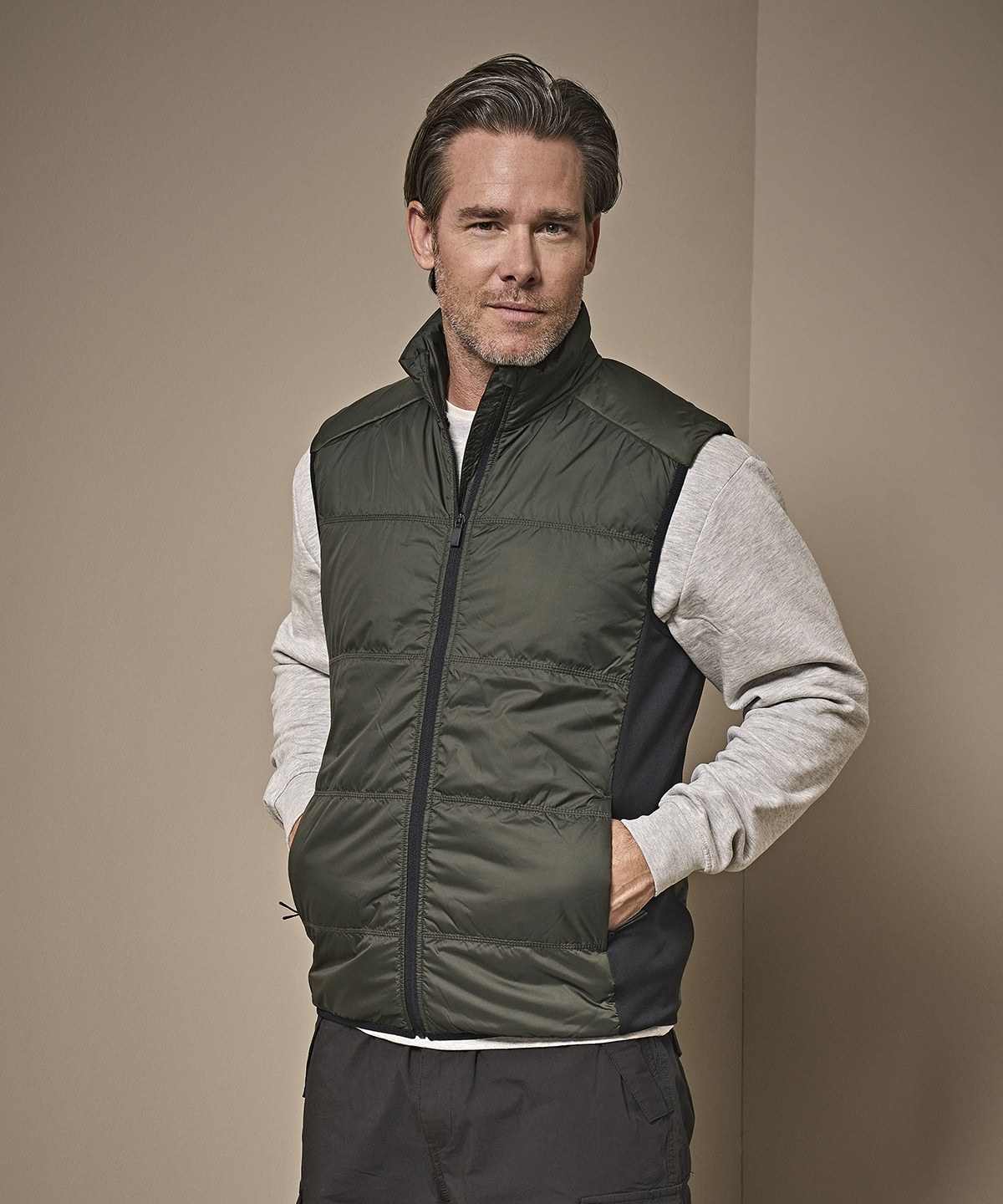 Hybrid-stretch bodywarmer (9114)