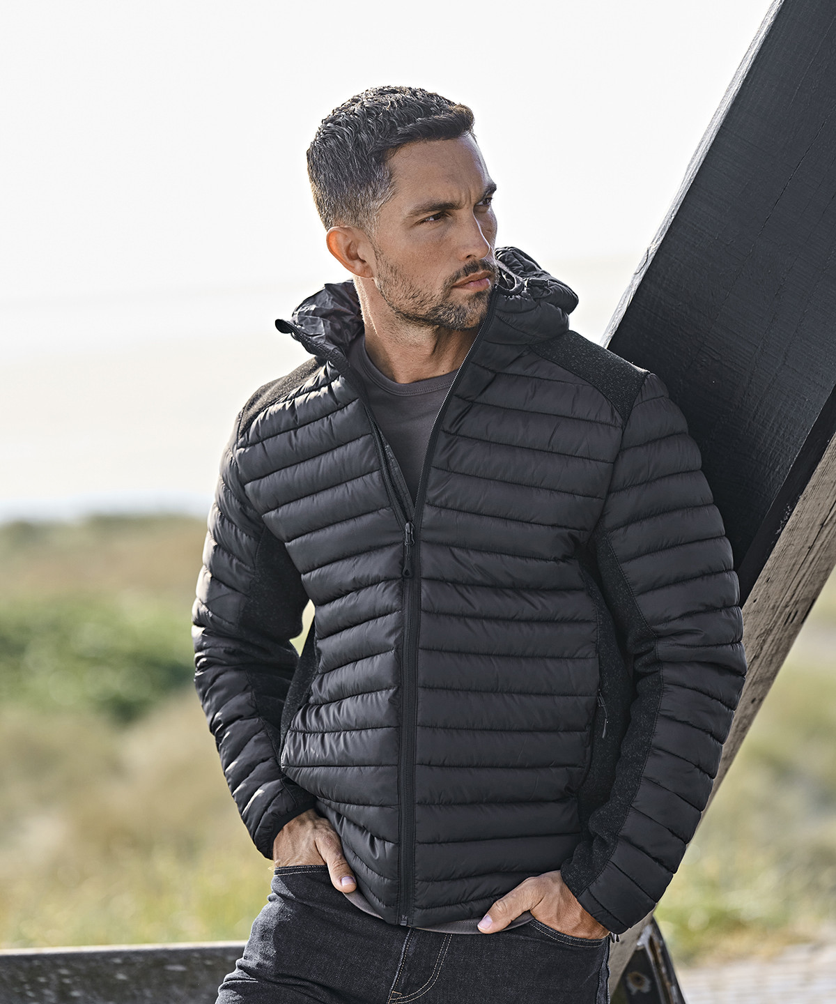 Hooded outdoor crossover (9610)